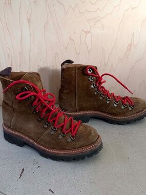 Grenson classic hiking boots in brown suede with red laces, size 6 mens, 9 women